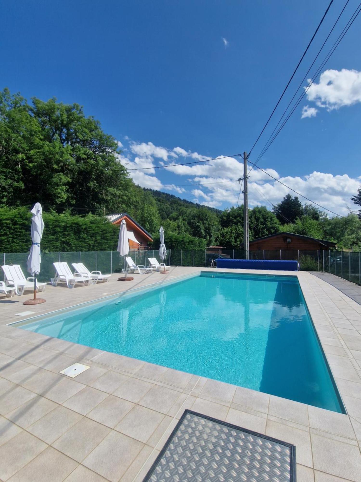 Chalet Bord De Lac Avec Piscine N2E Laffrey Ngoại thất bức ảnh